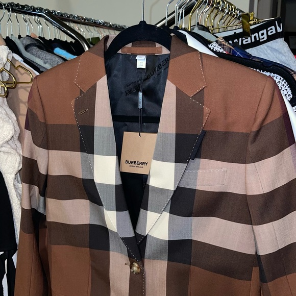 Burberry Sidon Jacket in Dark Birch Brown Check - Picture 6 of 15
